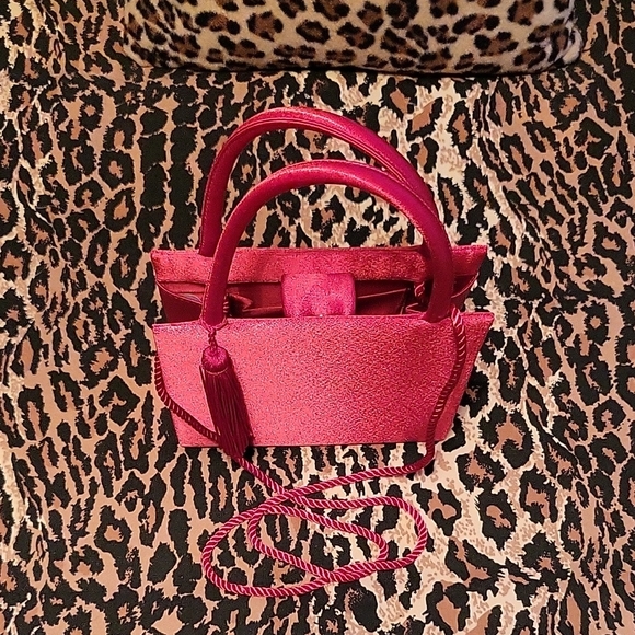 NEW Vibrant Red Satin Mini-Handbag with Tassel, 7.5" x 7.5" - Picture 9 of 12